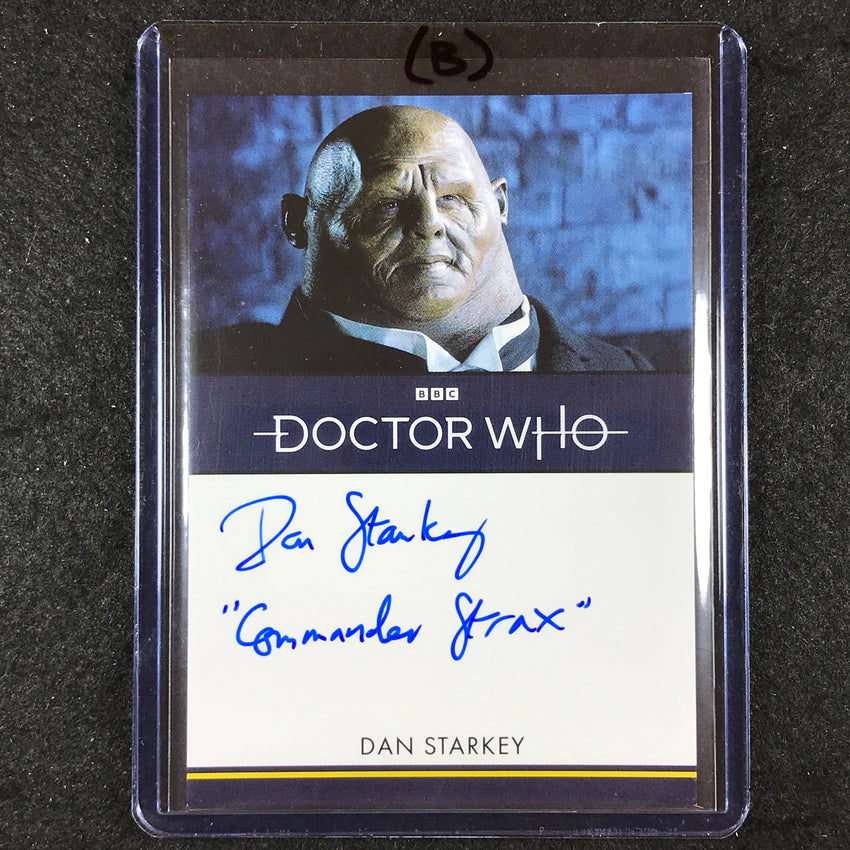 2024 Doctor Who Series 5-7 DAN STARKEY AS COMMANDER STRAX Inscription Auto (B)