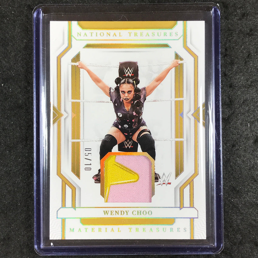 2024 National Treasures WWE WENDY CHOO Material Treasures Relic Holo Gold 5/10