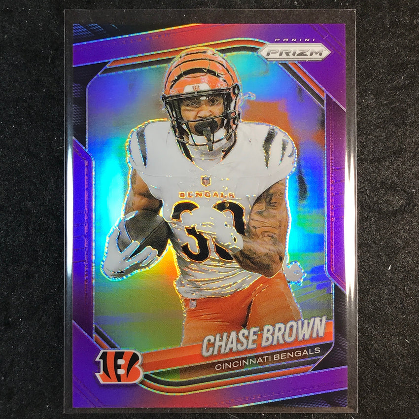 2025 Prizm Football CHASE BROWN Base Purple /125 #130