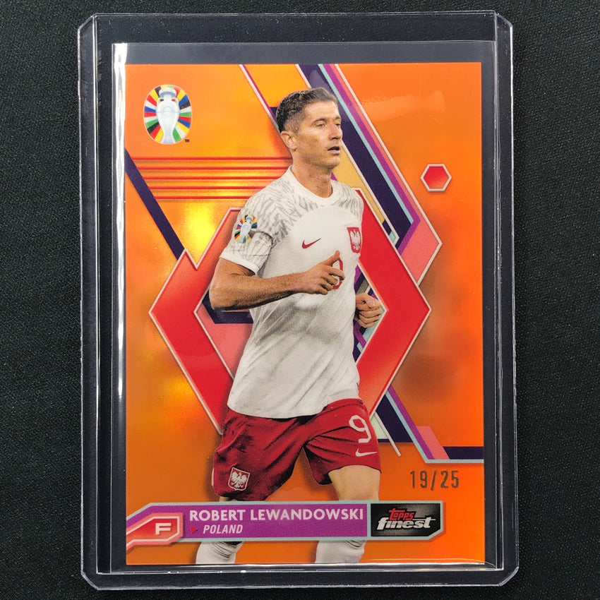 2023 Topps Finest Road To Uefa Robert Lewandowski Base Orange 19/25