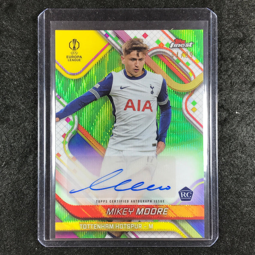 2024-25 Topps Finest UEFA Club Comp MIKEY MOORE Rookie Auto Green Wave 44/99