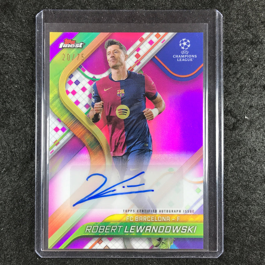 2024-25 Topps Finest UEFA Club Comp ROBERT LEWANDOWSKI Base Auto Magenta 20/75