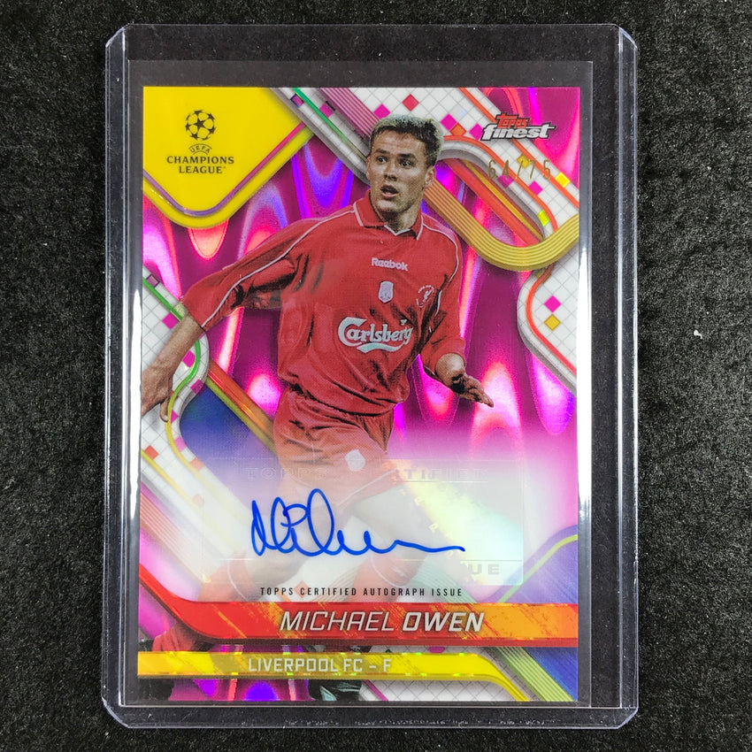 2024-25 Topps Finest UEFA Club Comp MICHAEL OWEN Base Auto Magenta Wave 64/75
