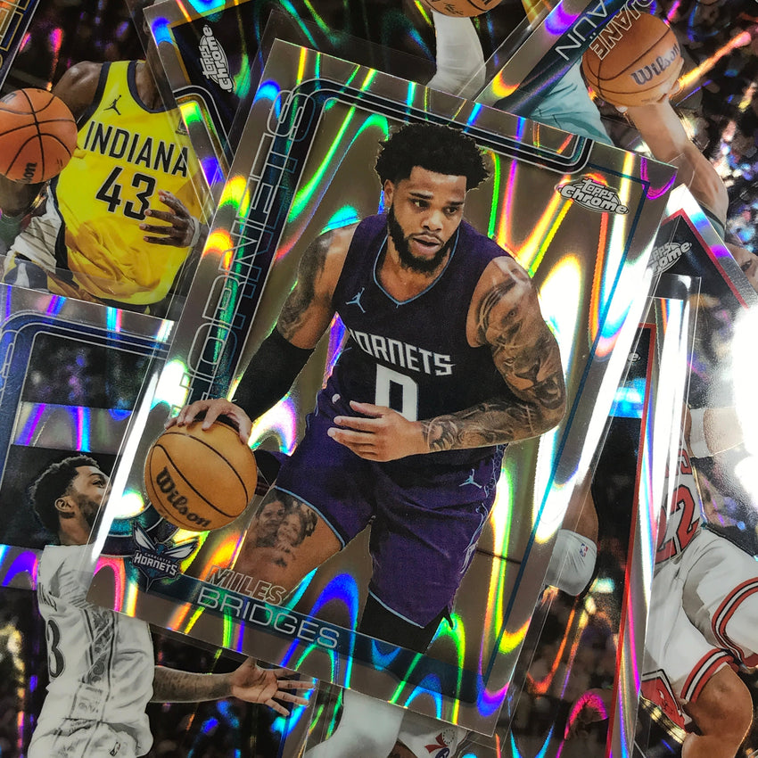 2025-26 Topps Chrome GIANNIS ANTETOKOUNMPO Base RayWave #137