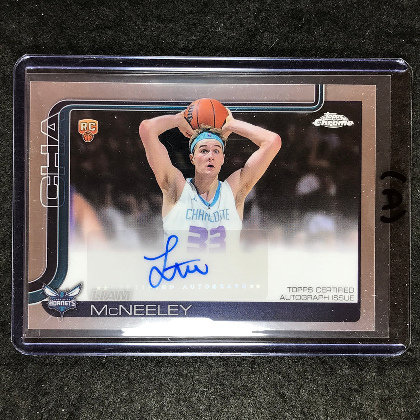 2025-26 Topps Chrome LIAM MCNEELEY Chrome Rookie Auto Base #LM (A)