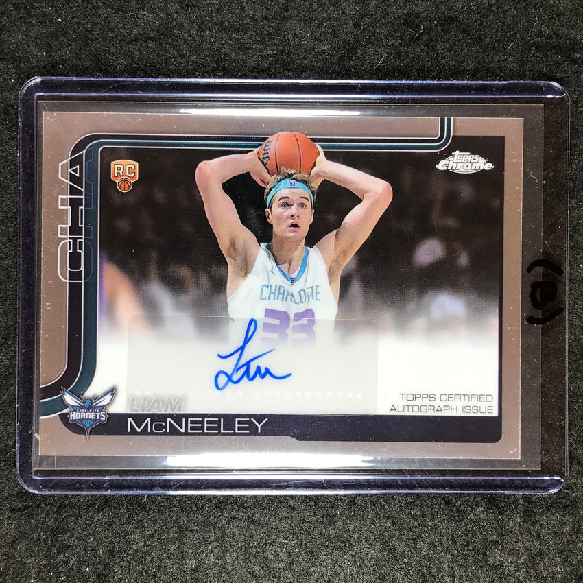 2025-26 Topps Chrome LIAM MCNEELEY Chrome Rookie Auto Base #LM (B)