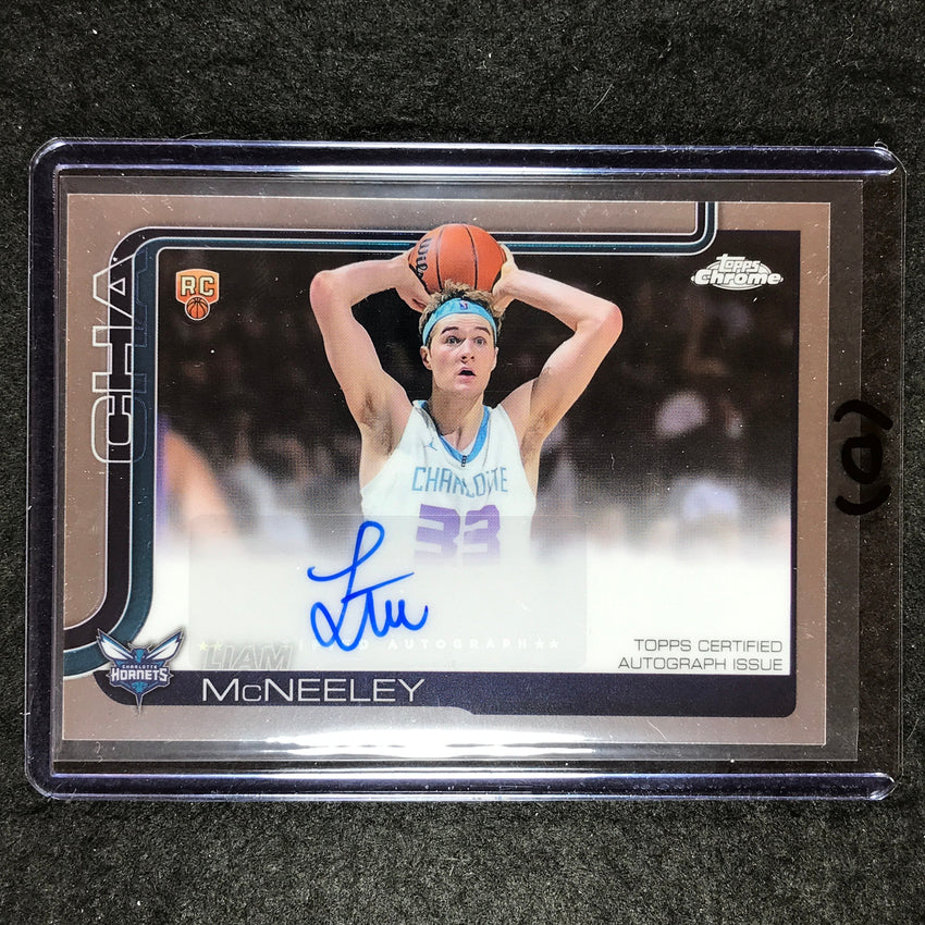 2025-26 Topps Chrome LIAM MCNEELEY Chrome Rookie Auto Base #LM (D)