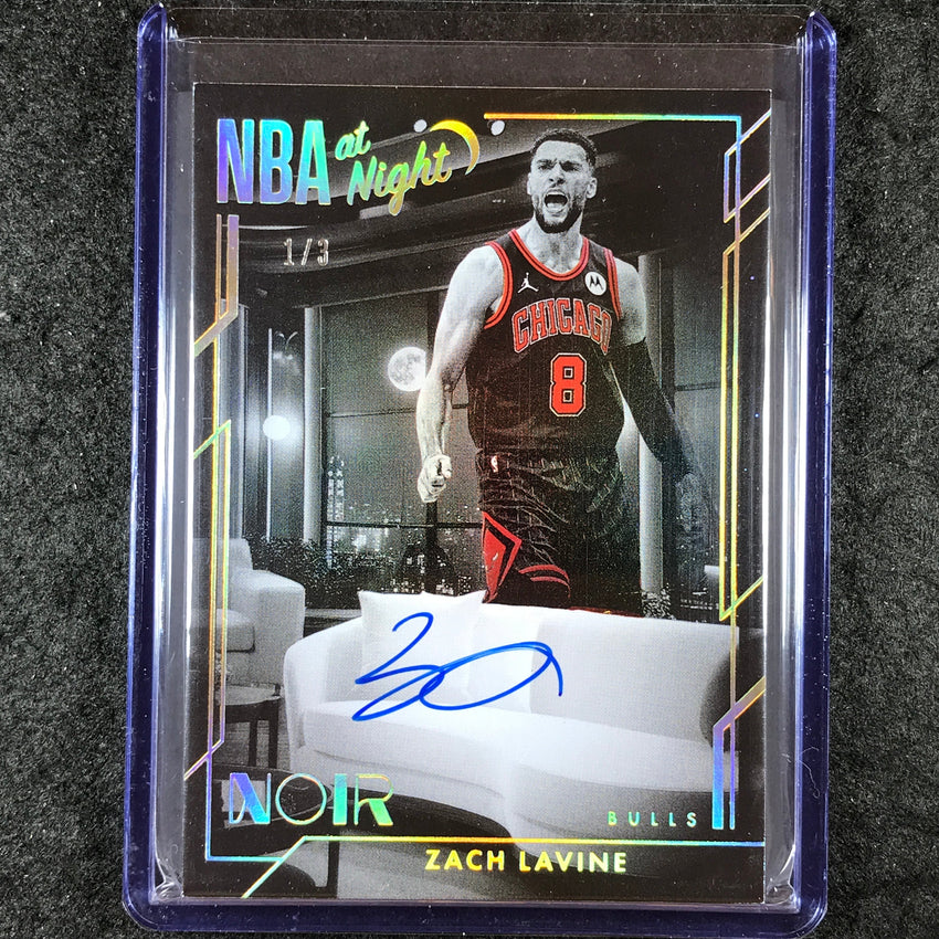 2024-25 Noir ZACH LAVINE NBA At Night Signatures Auto International Gold 1/3