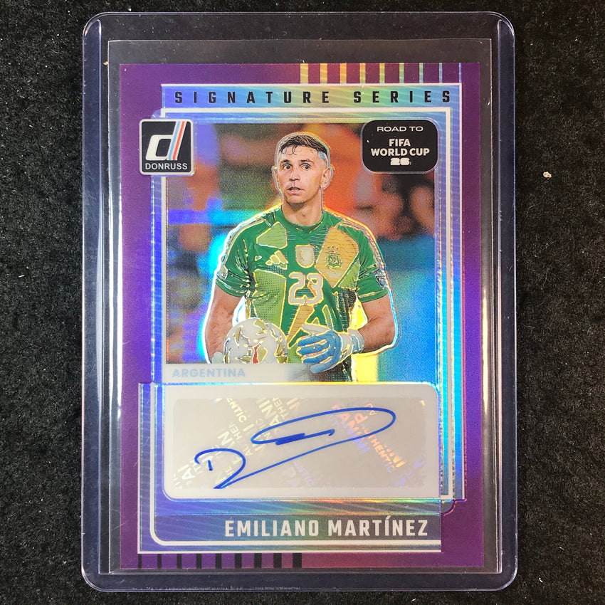 2025-26 Donruss Road to World Cup EMILIANO MARTINEZ Series Auto Purple 5/49