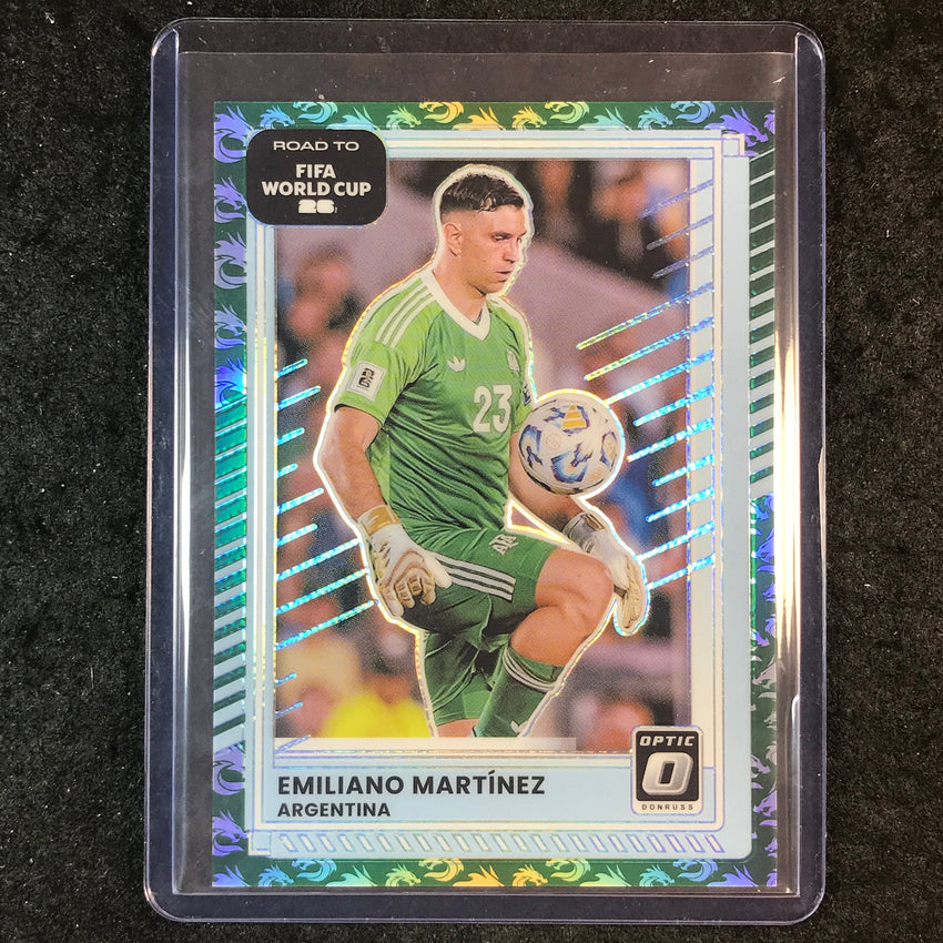 2025-26 Donruss Road to FIFA World Cup EMILIANO MARTINEZ Optic Dragon 6/8 #160