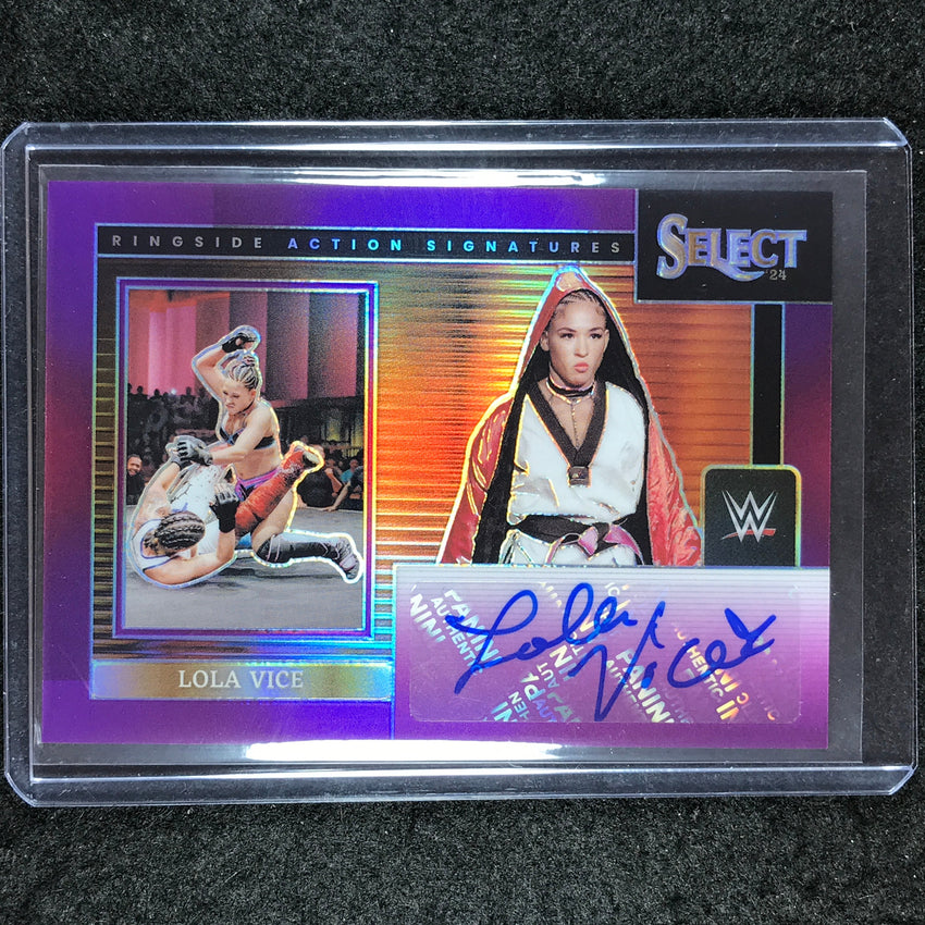 2024 Select WWE LOLA VICE Ringside Action Signatures Auto Purple 19/35