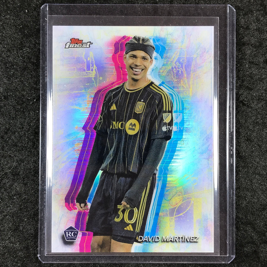 2024 Topps Finest MLS DAVID MARTINEZ Rookie Base Holo Glow Variation SP #8