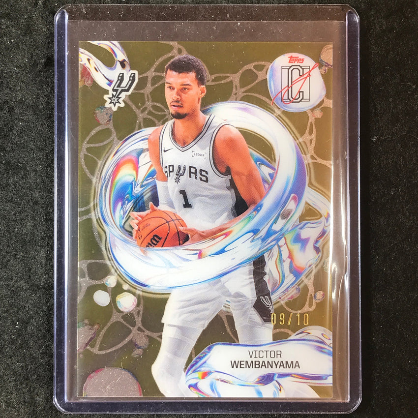 2025-26 Topps Signature Class VICTOR WEMBANYAMA Fluidity Gold 9/10