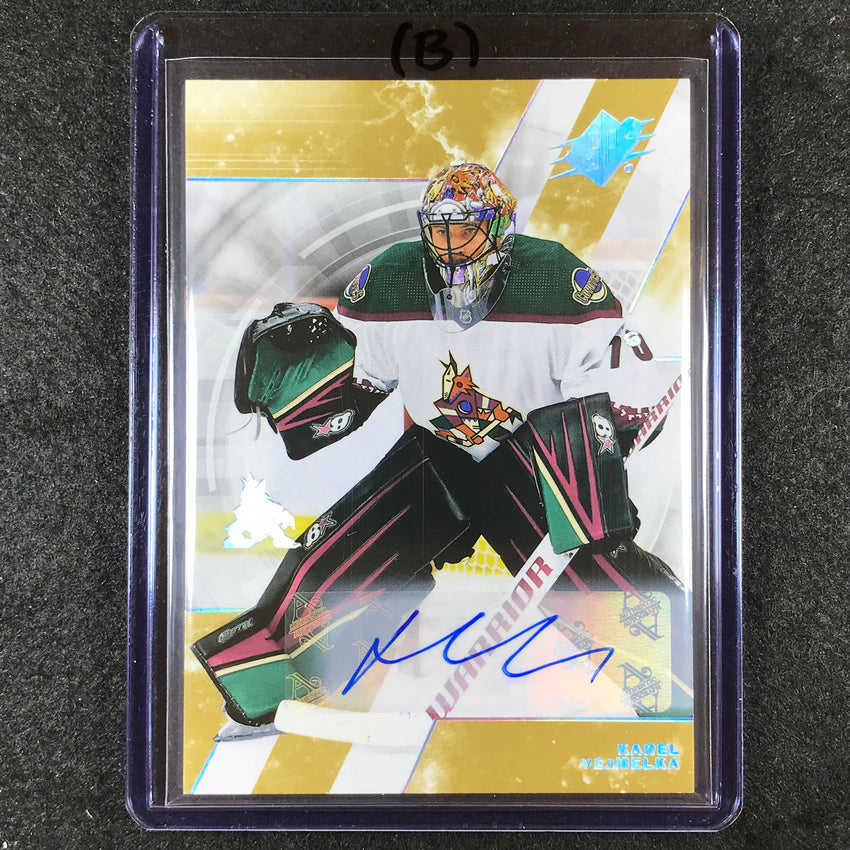 2023-24 SPx Hockey KAREL VEJMELKA Base Auto #32 (B)