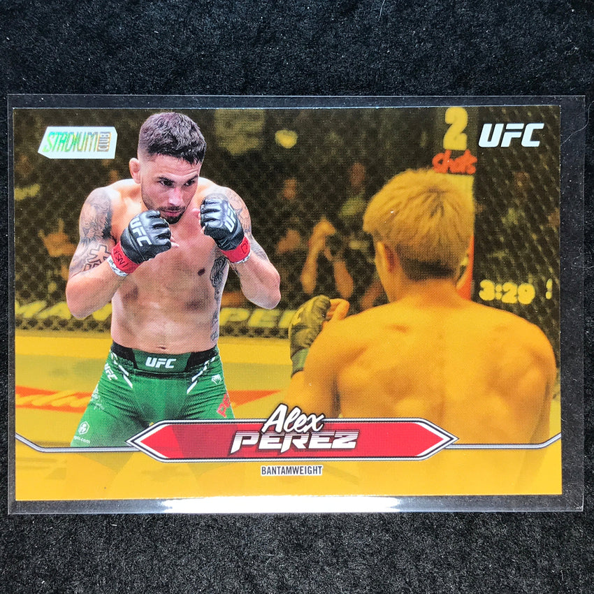 2025 Topps Stadium Club UFC ALEX PEREZ Base Gold Foil #21