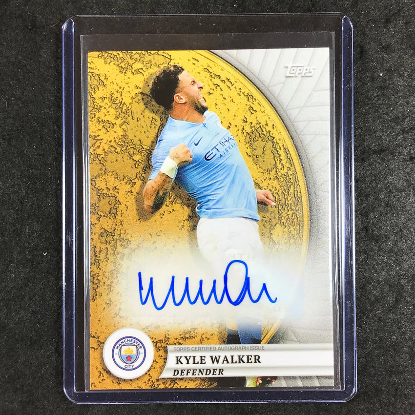 2024-25 Topps Blue Moon Manchester City KYLE WALKER Gold Moon Autograph #KW