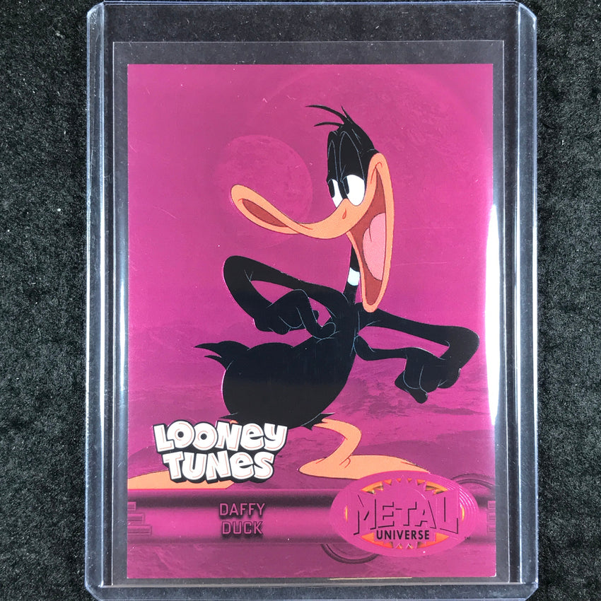 2024 Fleer Retro Looney Tunes DAFFY DUCK Metal 97-98 Retro Pink /300 #46