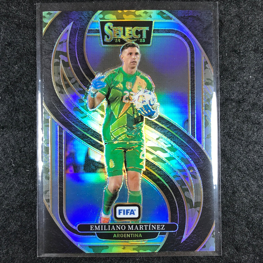 2024-25 Select FIFA EMILIANO MARTINEZ Mezzanine Camo /135 #160
