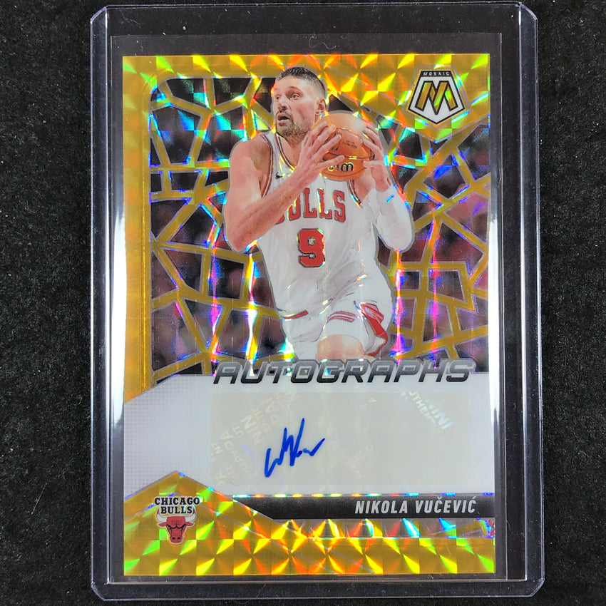 2024-25 Mosaic NIKOLA VUCEVIC Autographs Mosaic Gold 7/10