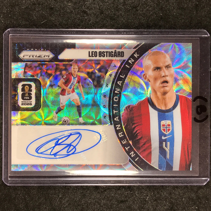 2026 Prizm FIFA World Cup LEO OSTIGARD International Ink Auto Choice #II-LO (B)