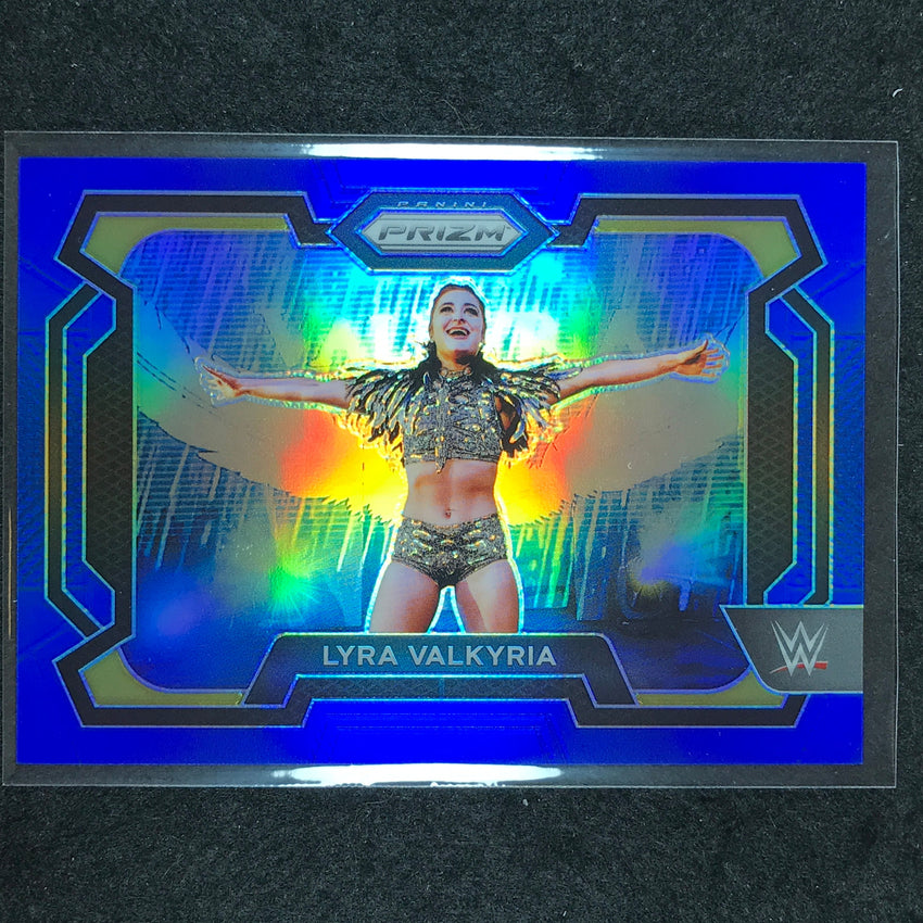 2024 Prizm WWE LYRA VALKYRIA Base Horizontal Blue 42/199 #63