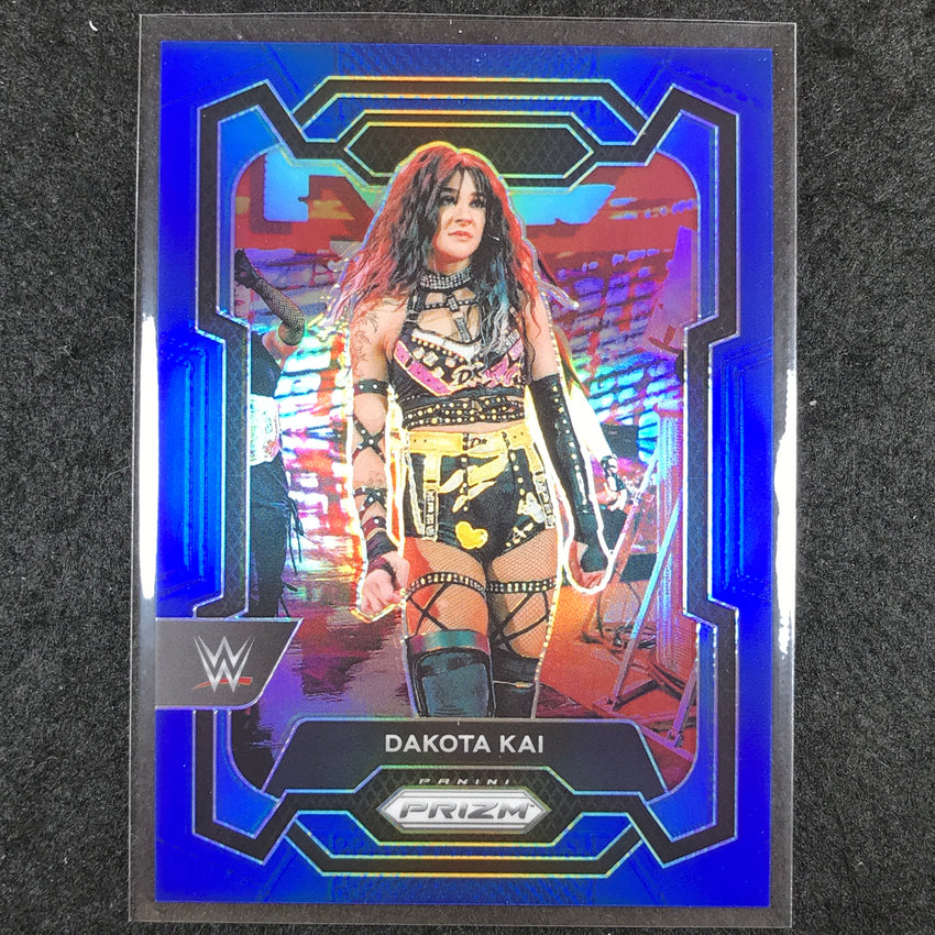 2024 Prizm WWE DAKOTA KAI Base Vertical Blue 60/199 #142