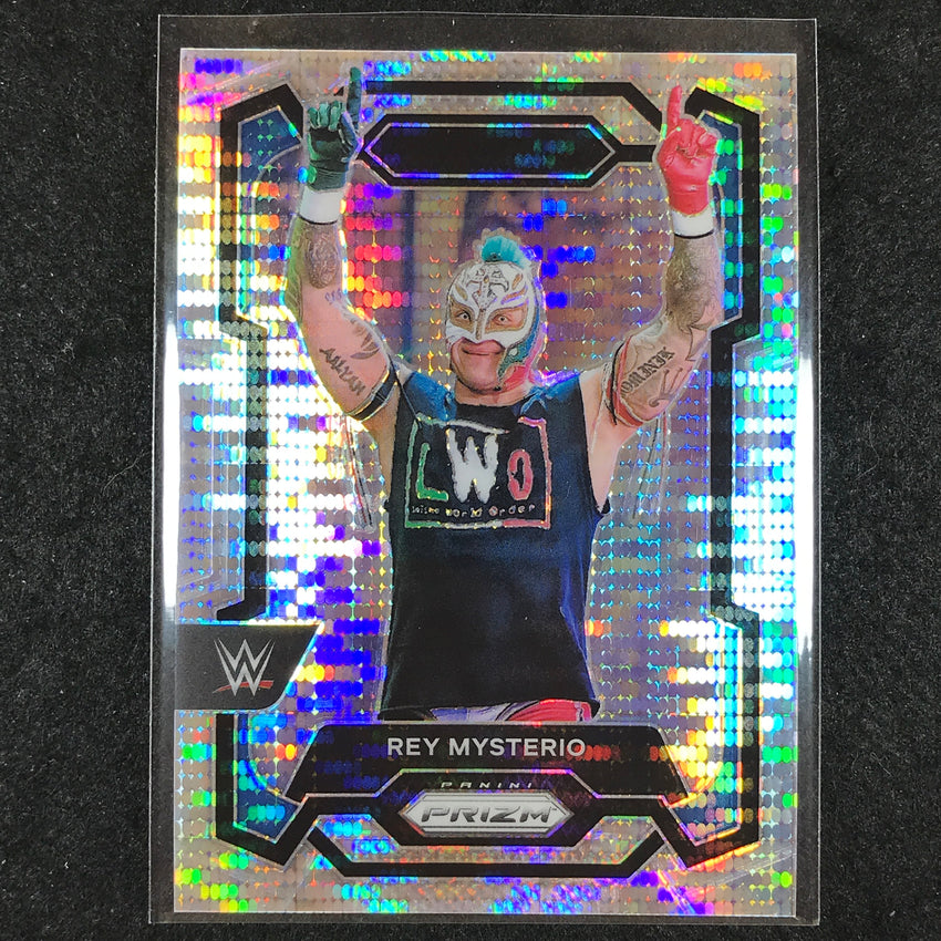 2024 Prizm WWE REY MYSTERIO Base Vertical Pulsar /499 #141