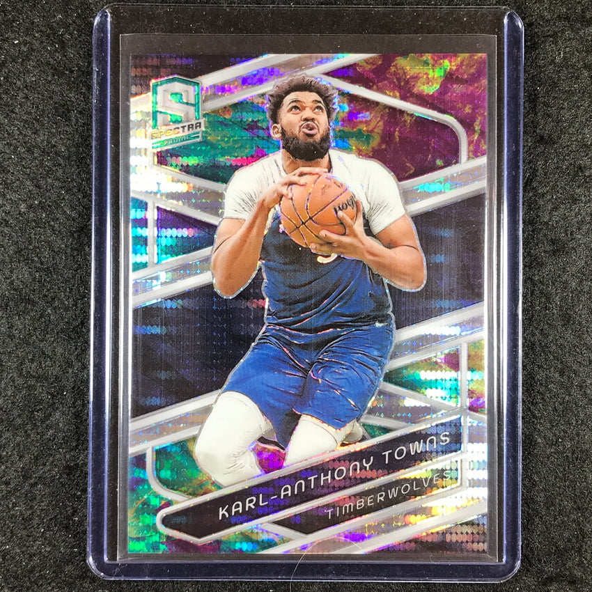 2023-24 Spectra KARL-ANTHONY TOWNS Base Celestial 42/125 #1