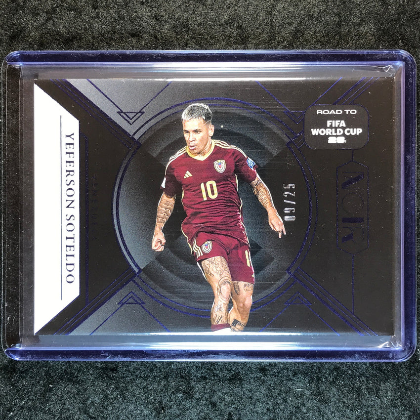 2025-26 Noir Road to FIFA World Cup YEFERSON SOTELDO Base Sapphire 9/25 #186