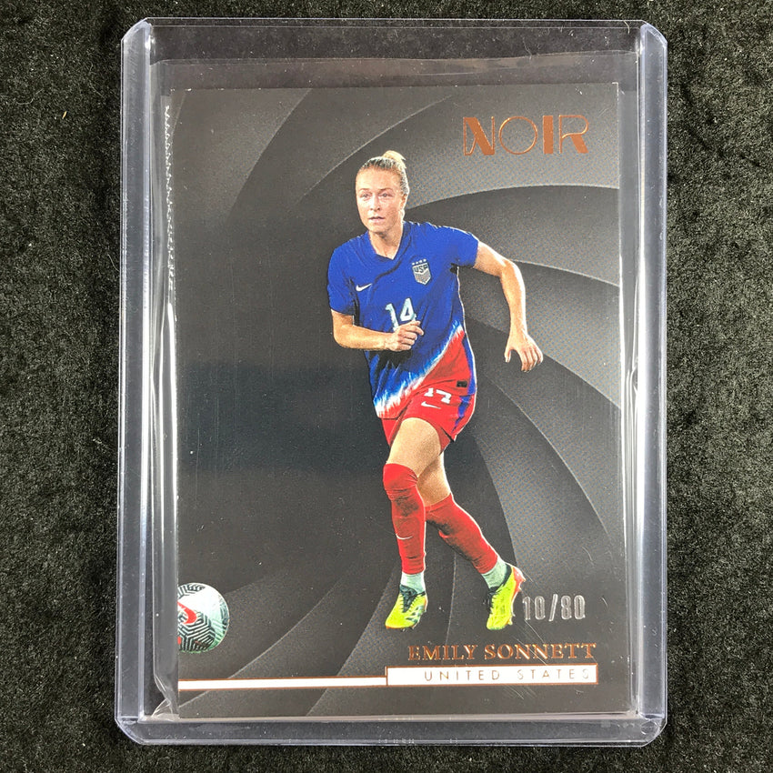 2024-25 Noir Soccer EMILY SONNETT Vertical Base Bronze 10/80 #38