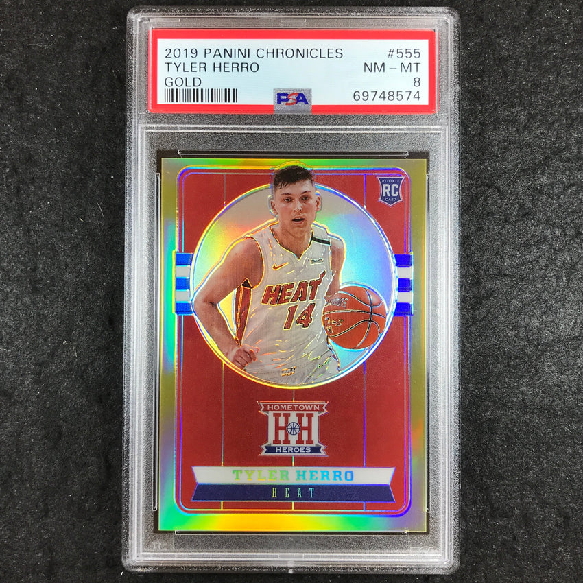 2019 Panini Chronicles TYLER HERRO Rookie Gold 6/10 #555 PSA 8 (574)