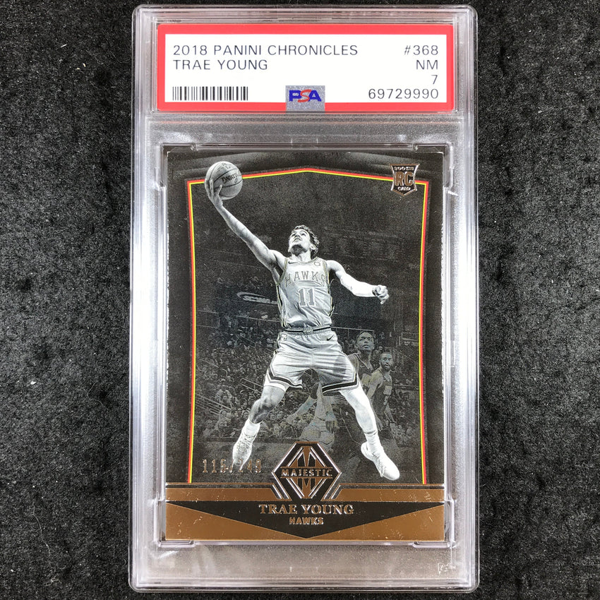 2018 Panini Chronicles TRAE YOUNG Rookie Majestic 115/249 #368 PSA 7 (990)