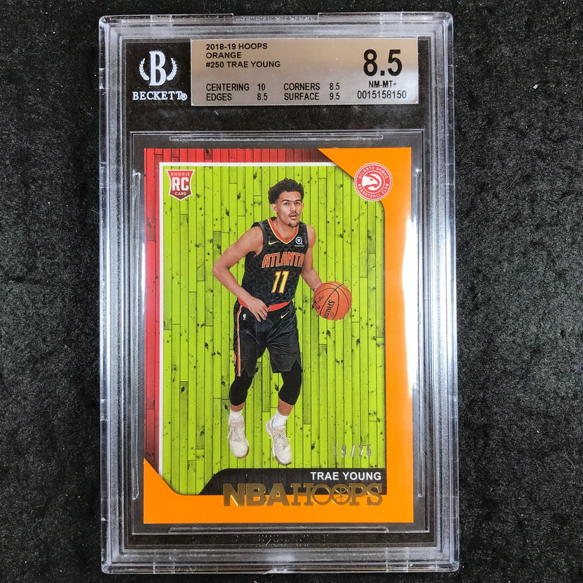 2018 Hoops Orange TRAE YOUNG Rookie Orange 19/25 #250 BGS 8.5 (150)
