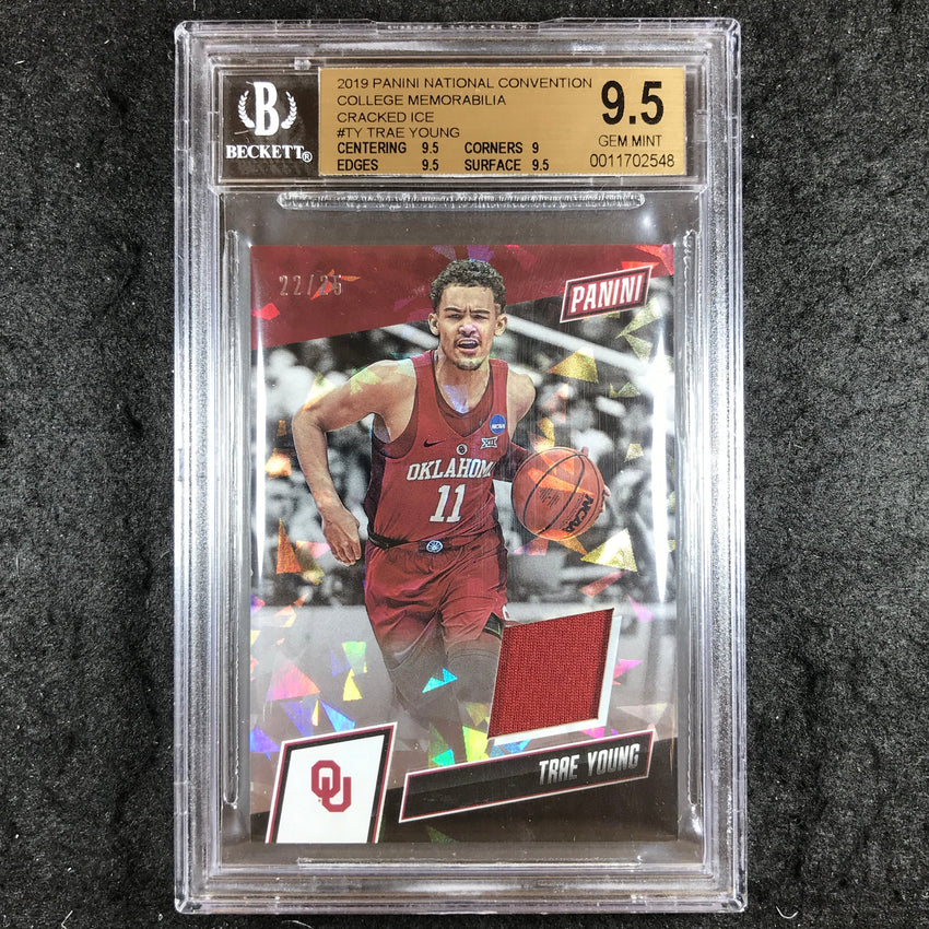 2019 National Convention TRAE YOUNG College Mem. Cracked Ice 22/25 BGS 9.5 (548)