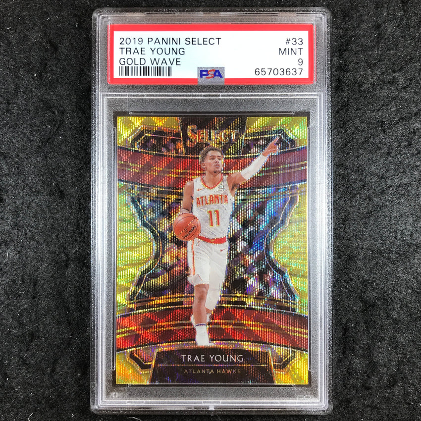 2019 Panini Select TRAE YOUNG Gold Wave #33 PSA 9 (637)