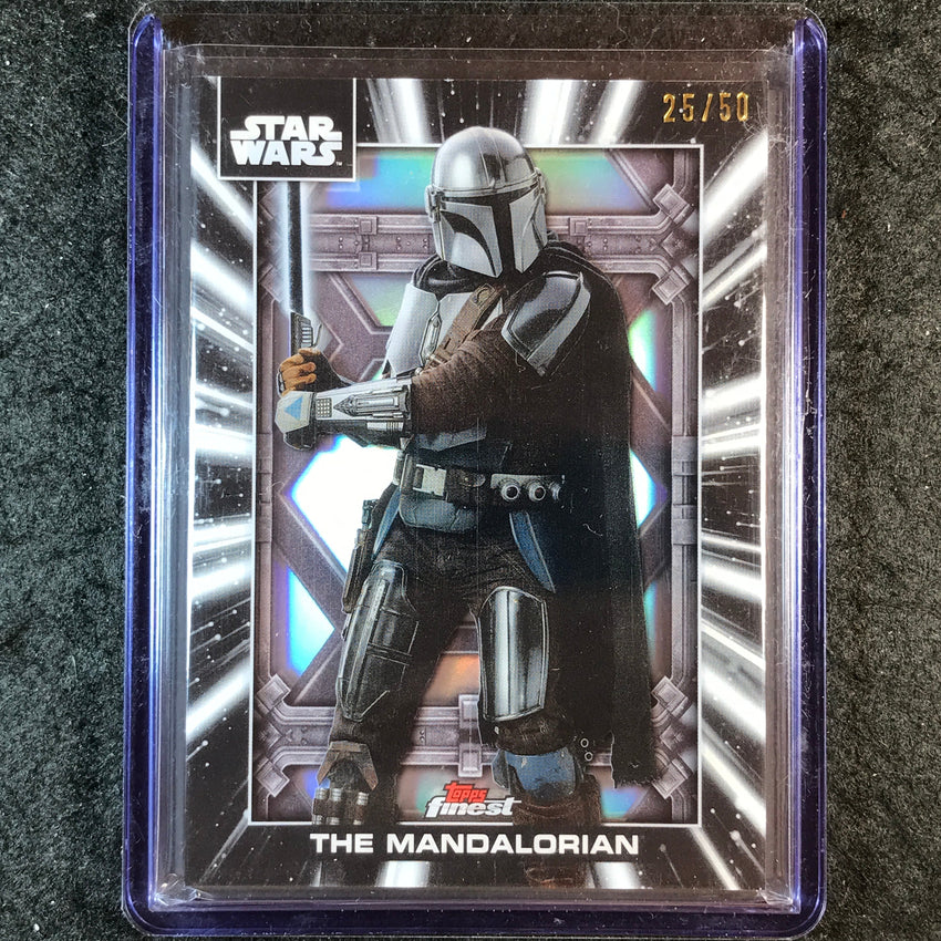 2025 Star Wars Smugglers Outpost THE MANDALORIAN Lightsaber Shadowbox 25/50