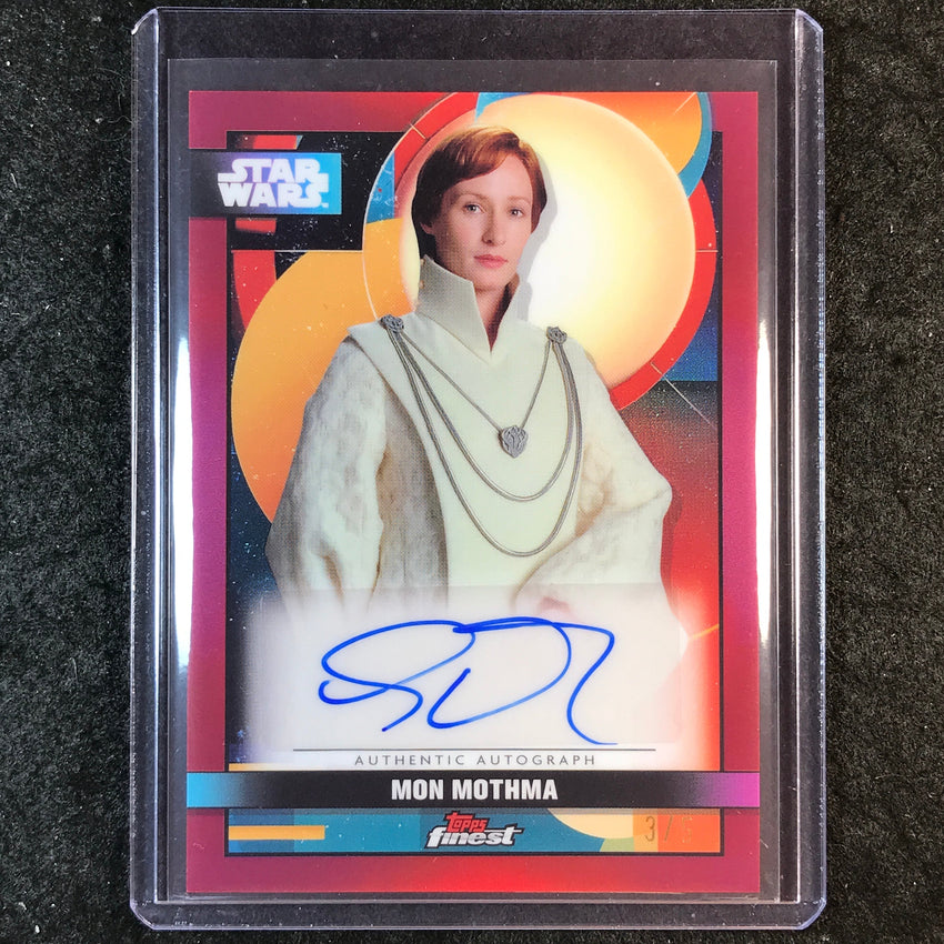 2025 Star Wars Smugglers Outpost GENEVIEVE O'REILLY MON MOTHMA Finest Auto 3/5