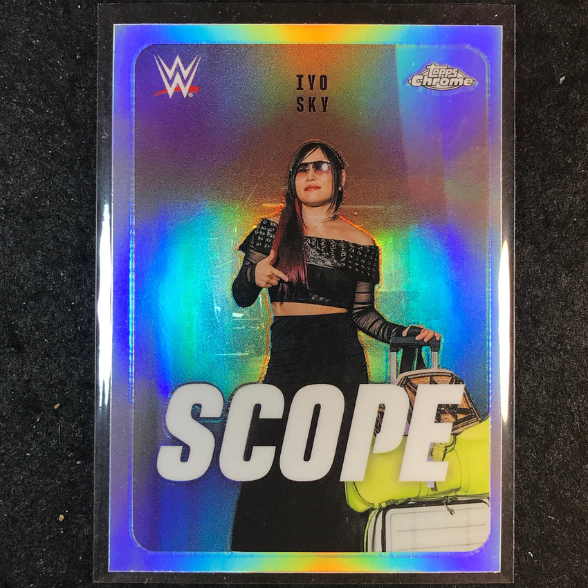 2026 Topps Chrome WWE IYO SKY Scope Refractor #SCO-14