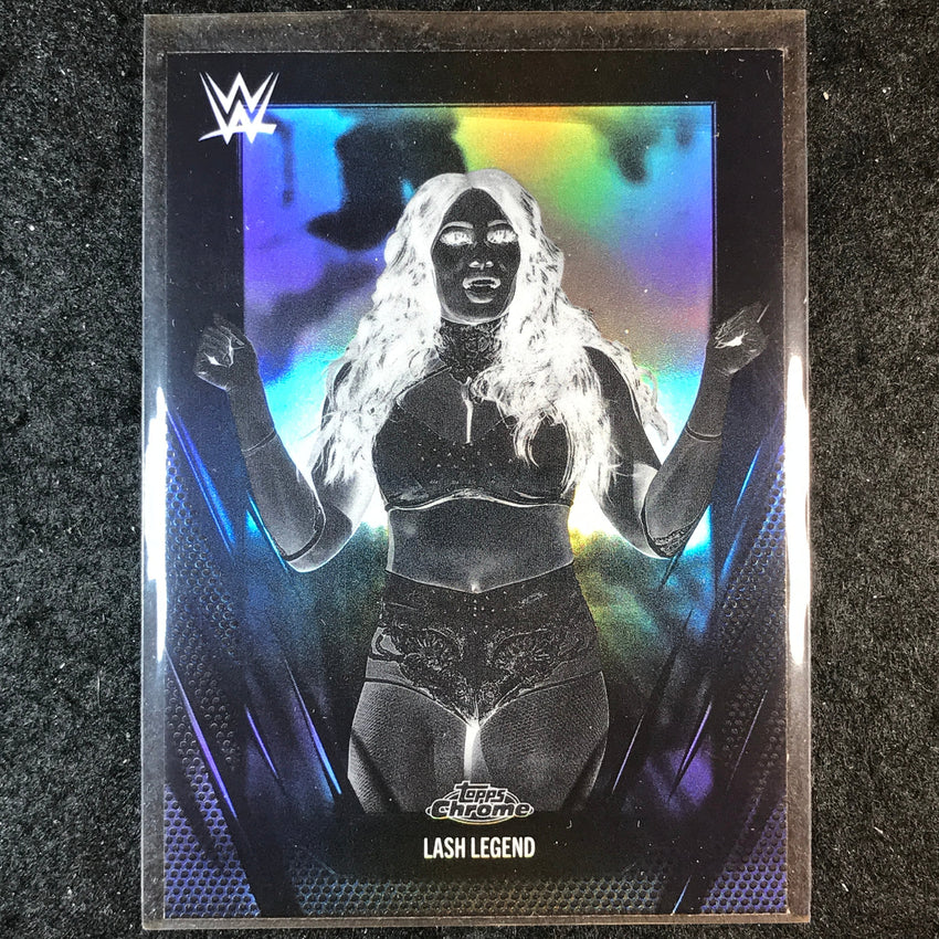 2026 Topps Chrome WWE LASH LEGEND Base Negative #101
