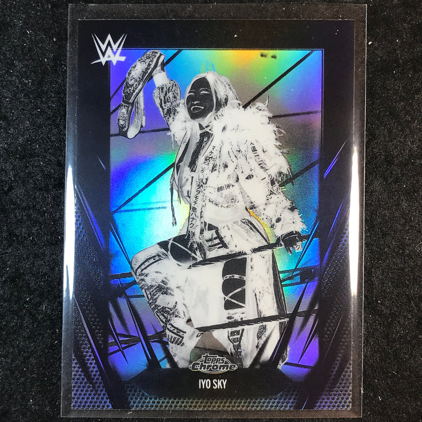 2026 Topps Chrome WWE IYO SKY Base Negative #35