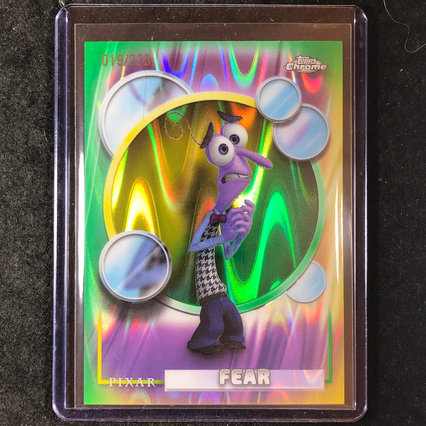 2026 Topps Chrome Disney FEAR Yellow and Green RayWave 19/225 #174