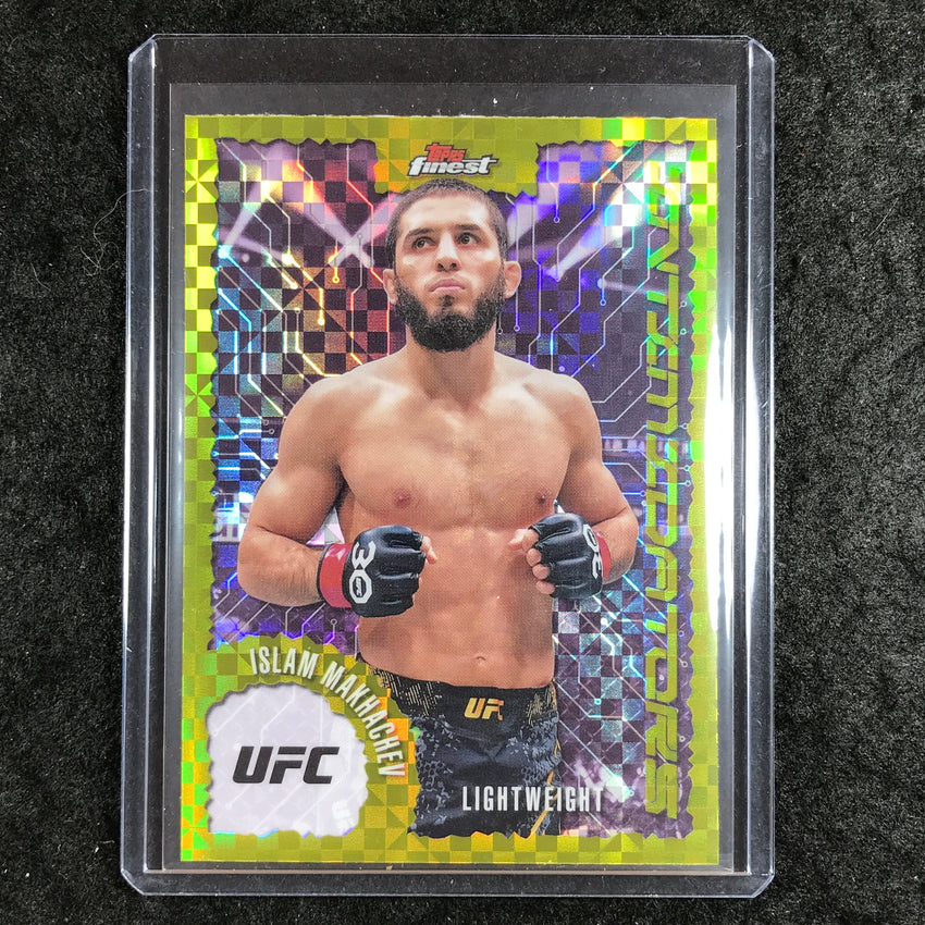 2025 Topps Finest UFC ISLAM MAKHACHEV Intimidators Checkerboard #10