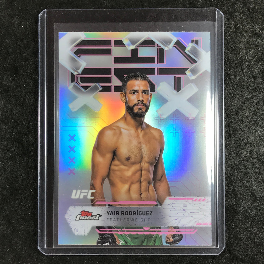 2025 Topps Finest UFC YAIR RODRIGUEZ Common Refractor #34