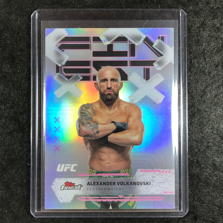 2025 Topps Finest UFC ALEXANDER VOLKANOVSKI Common Refractor #90