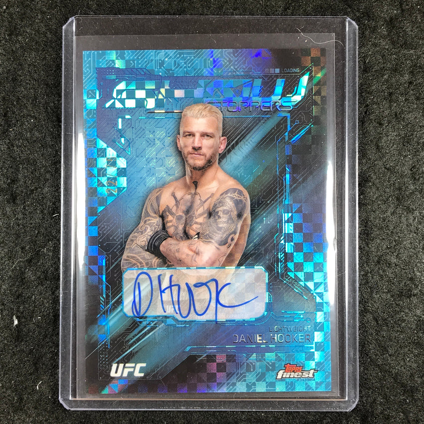 2025 Topps Finest UFC DANIEL HOOKER Showstoppers Auto Blue Checkerboard 22/75