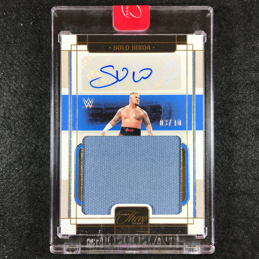 2024 Three Count WWE SOLO SIKOA Massive Mat Relic Autograph Gold 3/10