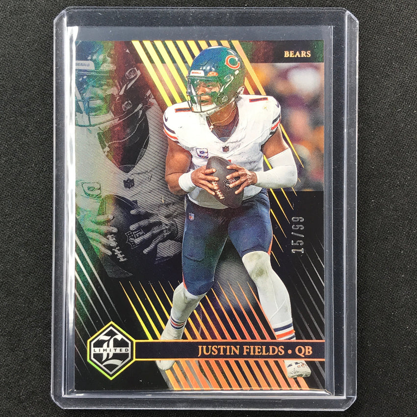 2023 Limited Football Justin Fields Base Gold Spotlight 15/99