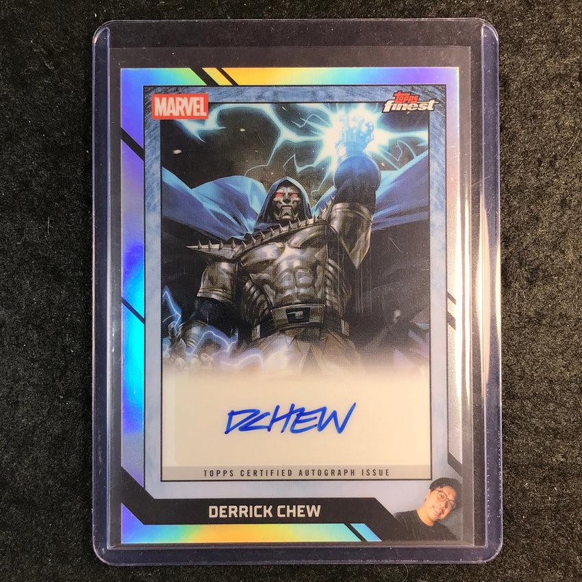 2026 Topps Finest Fantastic Four DERRICK CHEW Marvel Comic Book Artist Auto #DC