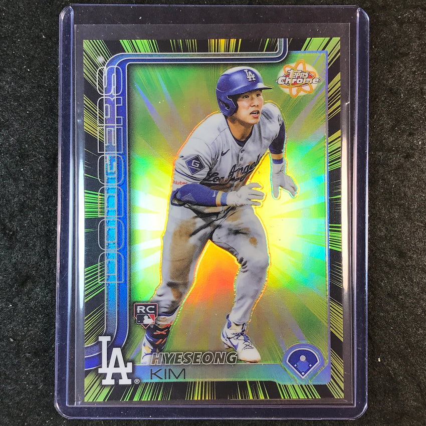 2025 Topps Chrome Update MLB HYESEONG KIM Radiating Rookies SSP #RR-26