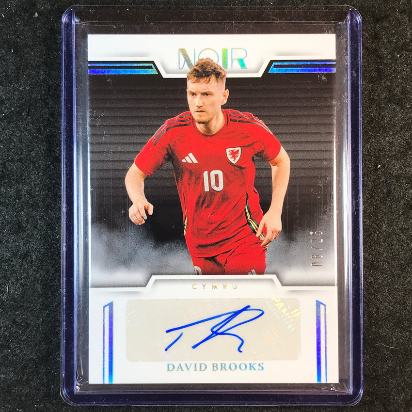 2025-26 Noir Road to FIFA World Cup DAVID BROOKS Color Auto Silver 5/25